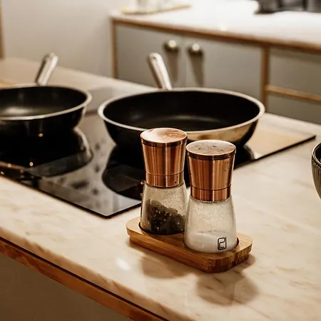 Lejlighed W/ Garden Terrace *