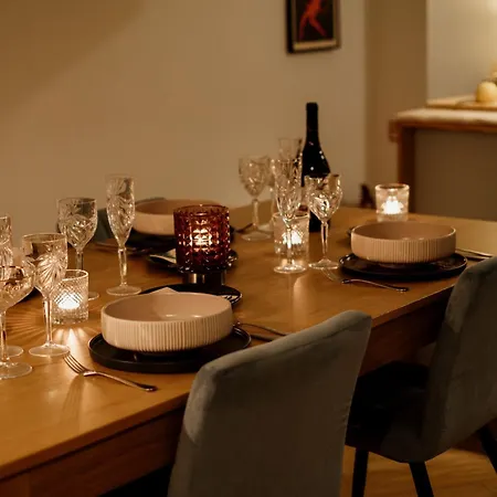 W/ Garden Terrace 波尔图