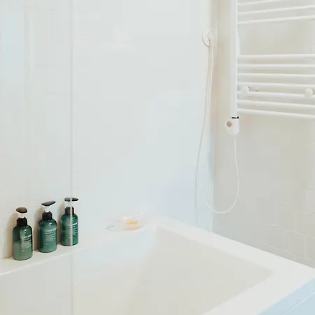 W/ Garden Terrace 波尔图