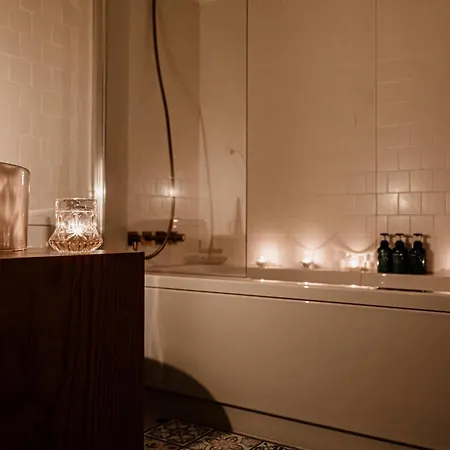 公寓 W/ Garden Terrace *