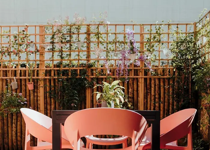 W/ Garden Terrace Appartement Oporto