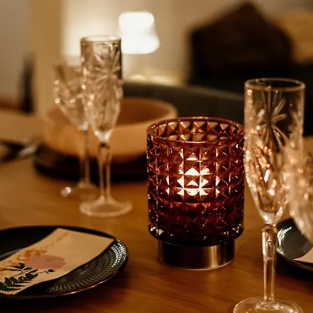 W/ Garden Terrace 아파트